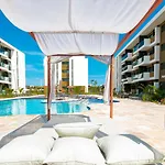 Mana Beach #B012 - Apto Por Carpediem