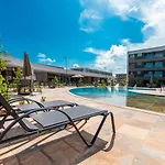 Mana Beach #B012 - Apto Por Carpediem